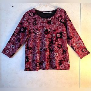 SAGHARBOR Stretch pullover top.